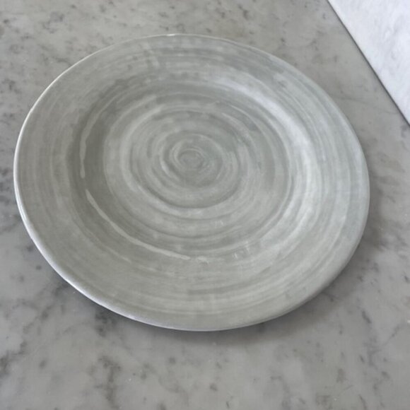 TOMMY BAHAMA Gray Swirl Melamine Dinner Plates (2) - Picture 5 of 11
